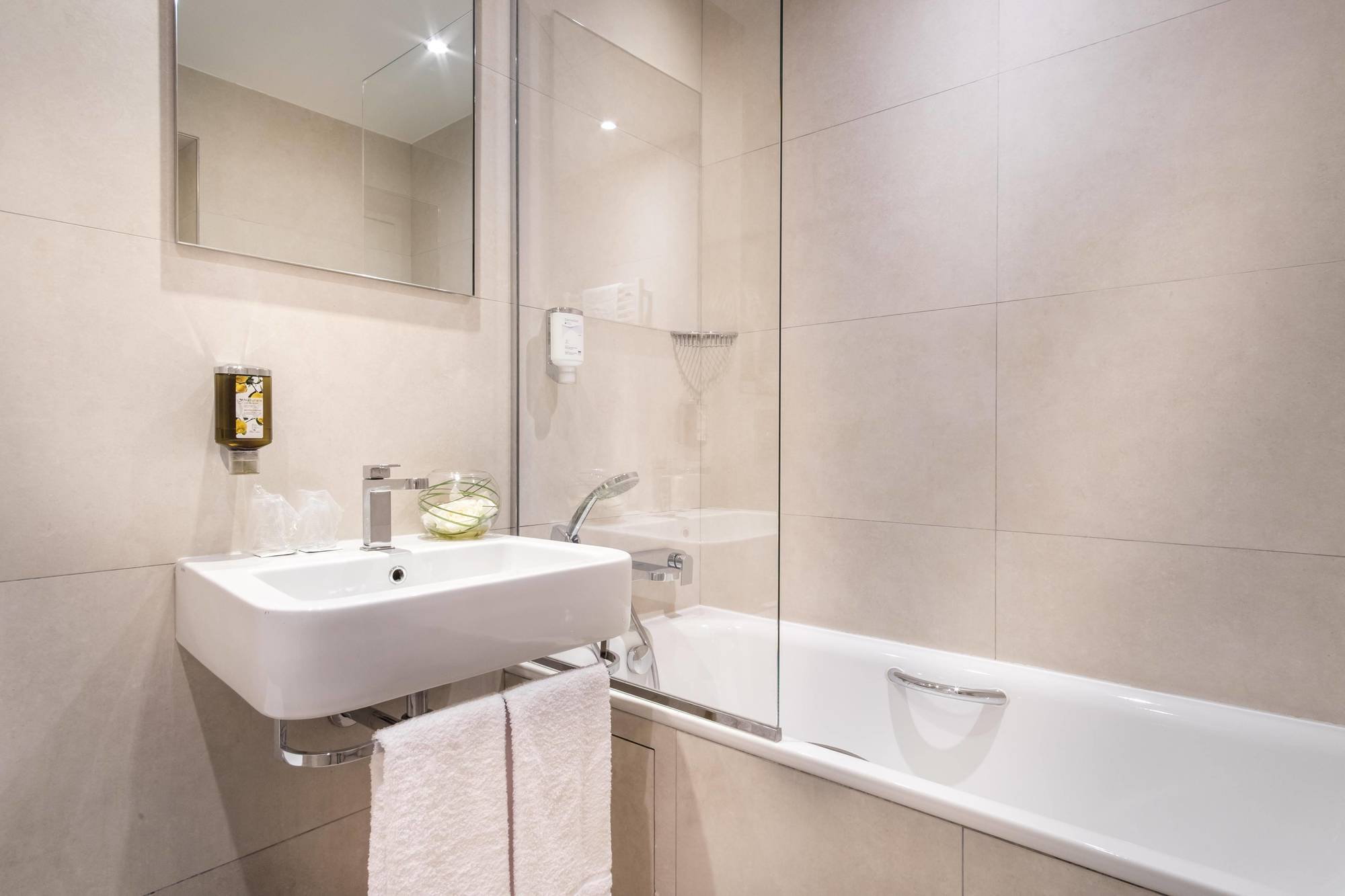 Hotel Waldorf Montparnasse Parijs